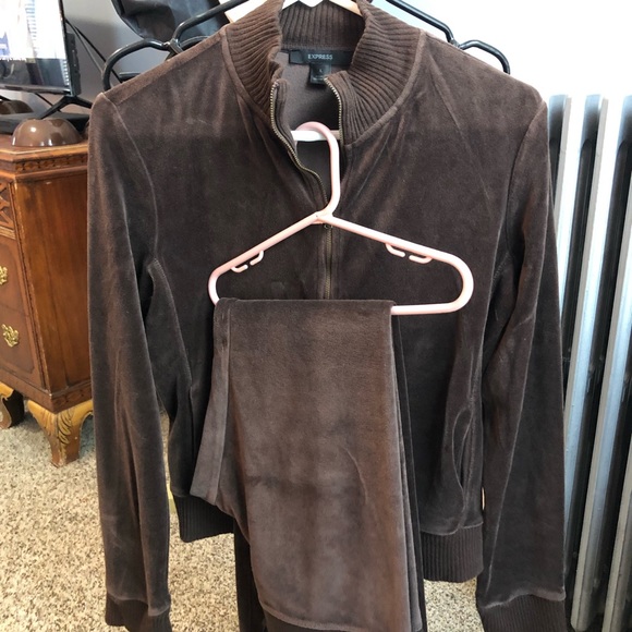 Vintage 2 Piece Velour-Express - Picture 5 of 12